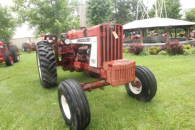 Image of International Harvester 806 equipment image 1