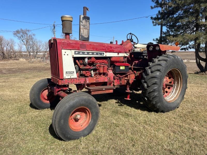 Main image International Harvester 806
