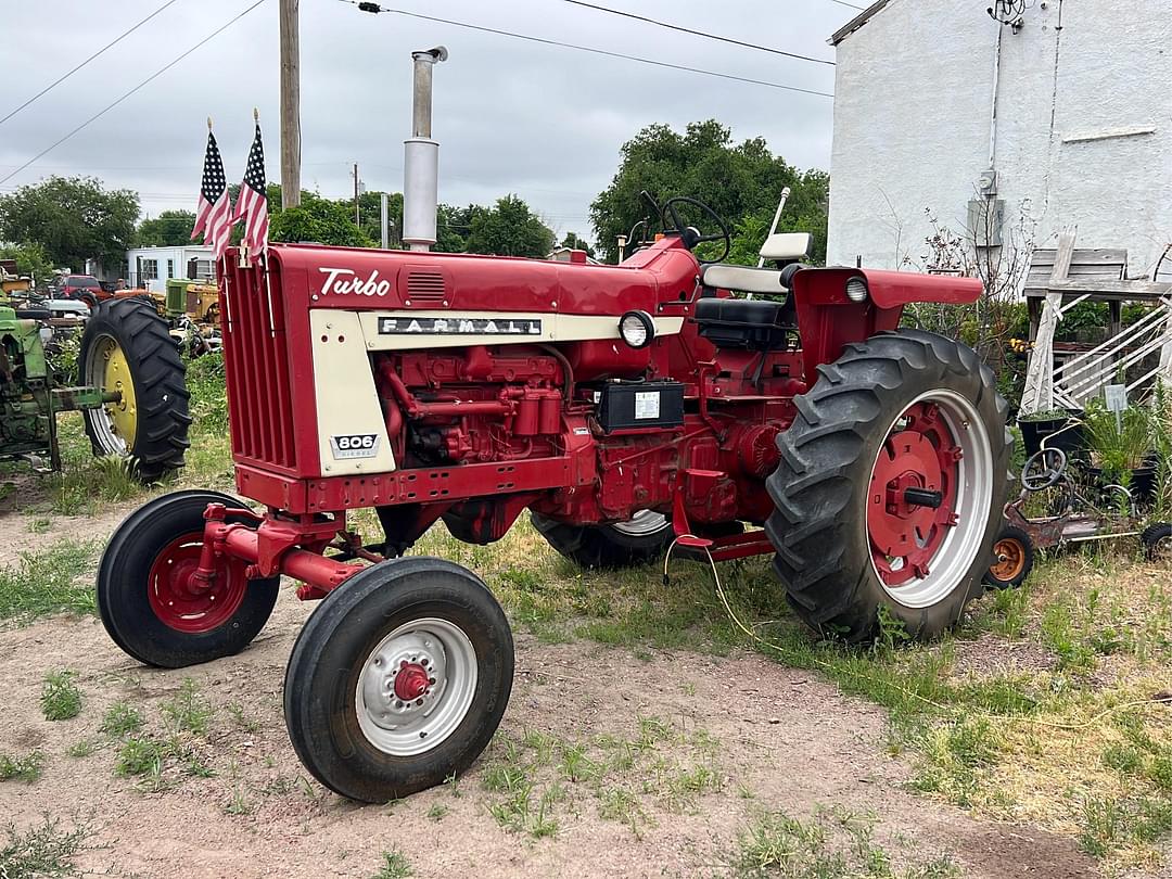 Image of International Harvester 806 Primary image