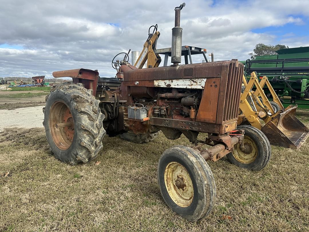 Image of International Harvester 806 Primary image