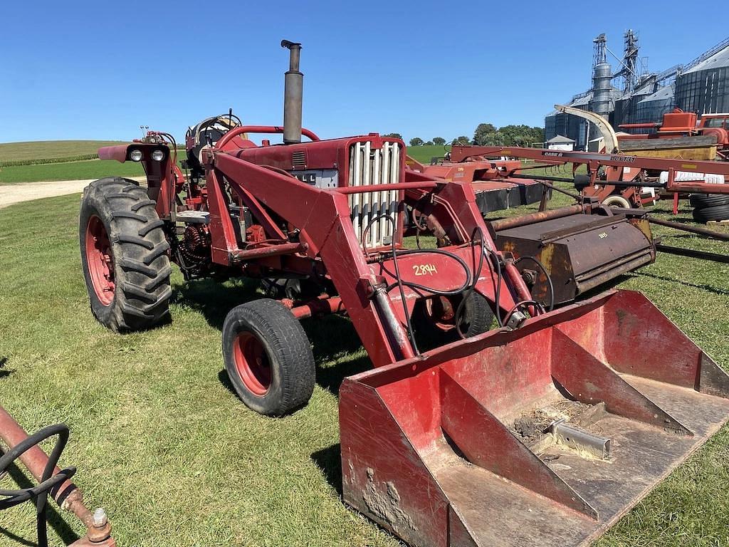 Image of International Harvester 806 Primary image