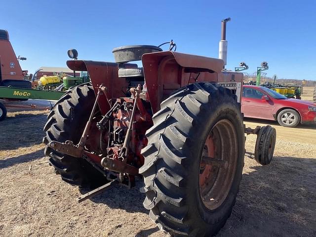 Image of International Harvester 806 equipment image 4