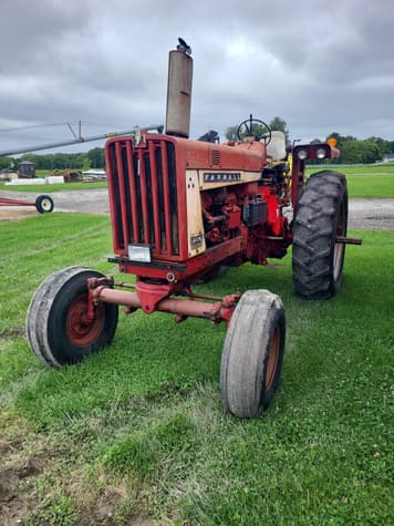 Main image International Harvester 806