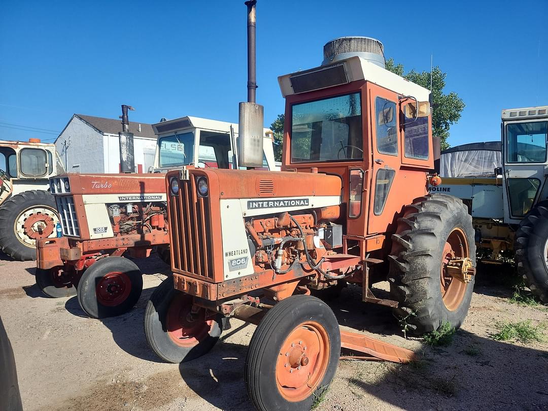 Image of International Harvester 806 Primary image