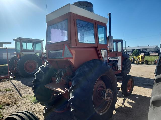 Image of International Harvester 806 equipment image 4