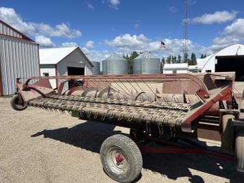 Main image International Harvester 810