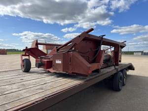 International Harvester 810 Image