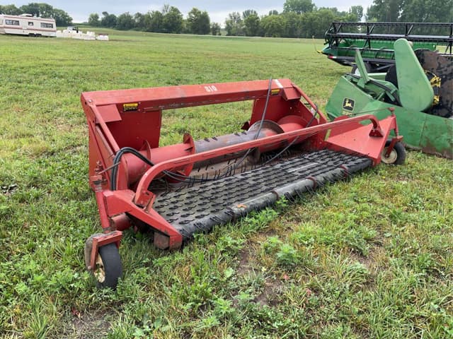 Image of International Harvester 810 equipment image 2