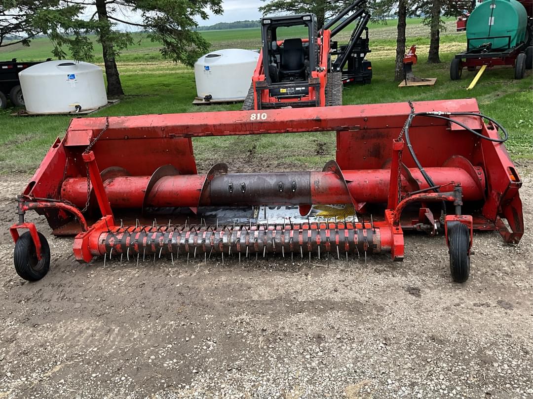 Image of International Harvester 810 Primary image