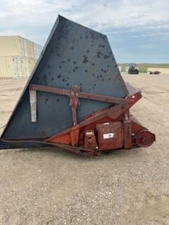 Image of International Harvester 810 equipment image 2
