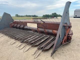 Image of International Harvester 810 Primary image