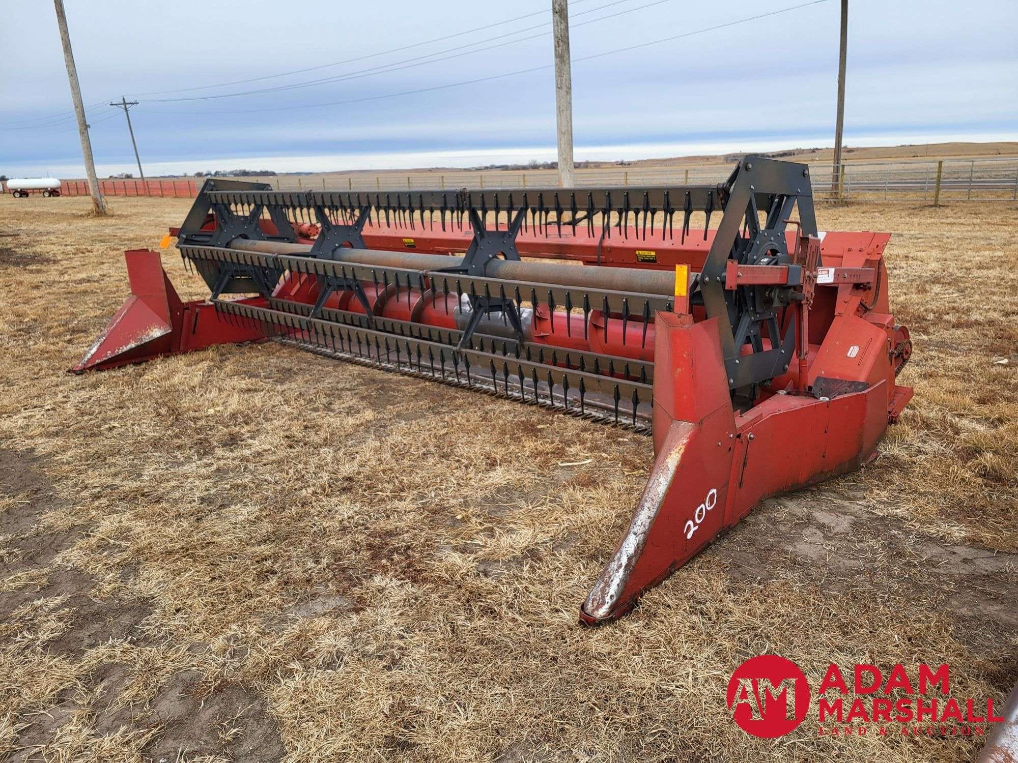 International Harvester 820 Equipment Image0