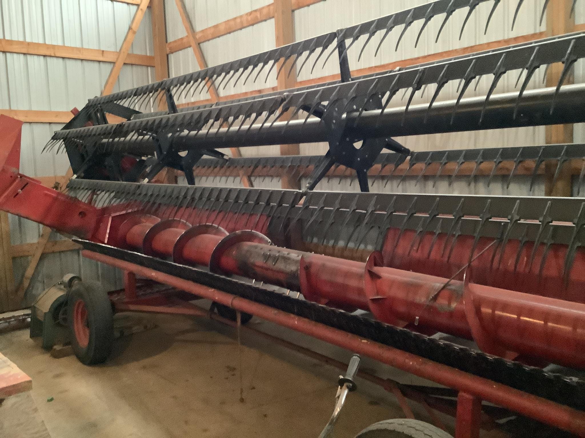 International Harvester 820 Equipment Image0