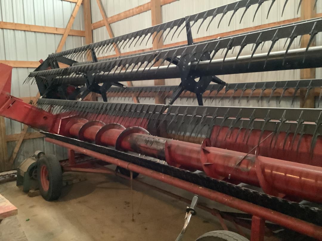 Image of International Harvester 820 Primary image