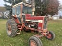 International Harvester 826 Image