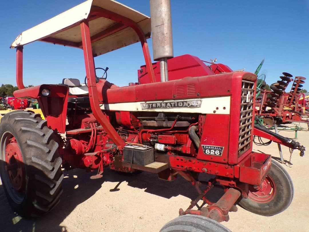 Image of International Harvester 826 Primary image
