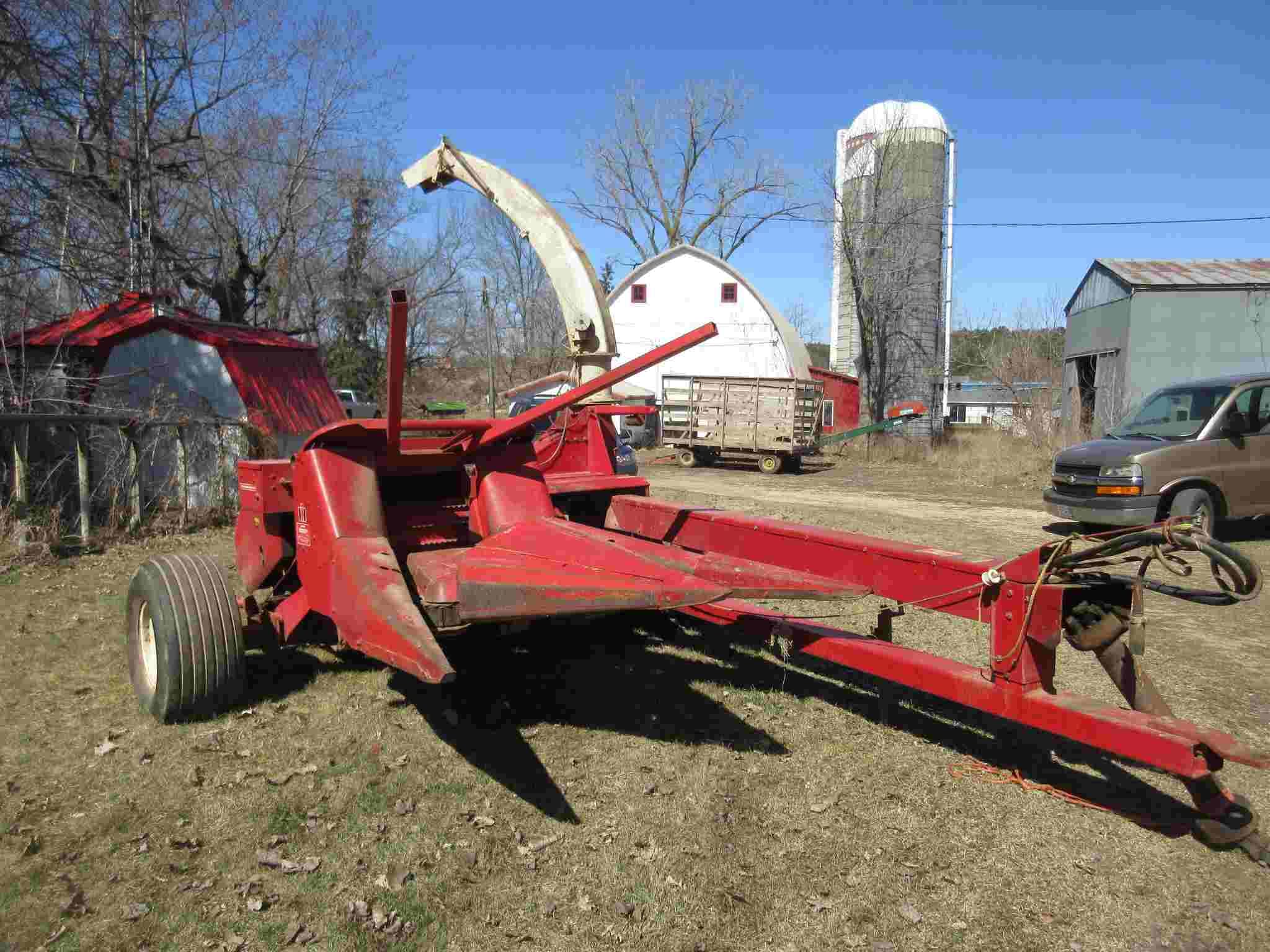 Main image International Harvester 830