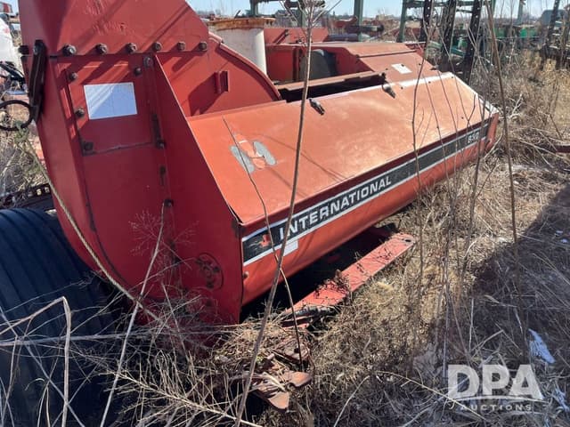 Image of International Harvester 830 equipment image 3