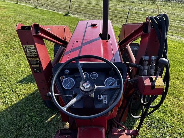 Image of International Harvester Hydro 84 equipment image 4