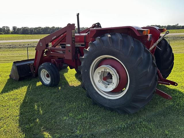 Image of International Harvester Hydro 84 equipment image 3