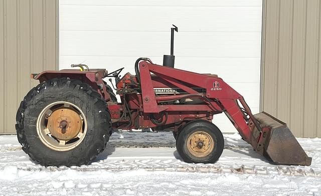 Image of International Harvester Hydro 84 equipment image 3