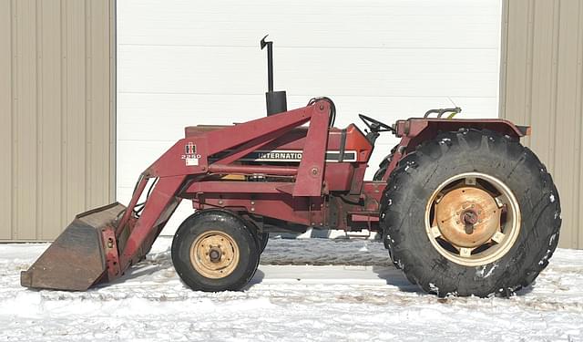 Image of International Harvester Hydro 84 equipment image 4