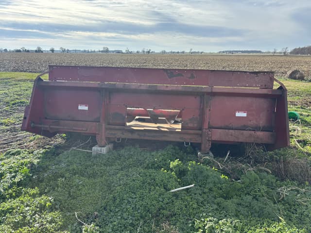 Image of International Harvester 844 equipment image 2