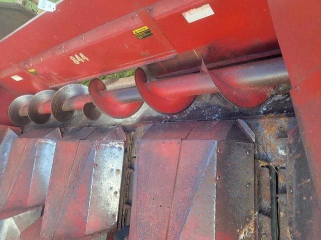 Image of International Harvester 844 equipment image 4