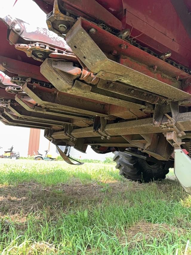 Image of International Harvester 844 equipment image 3