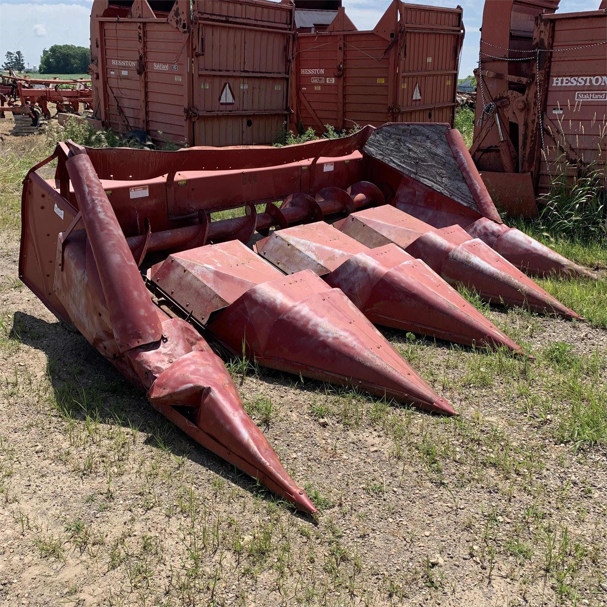 International Harvester 844 Equipment Image0