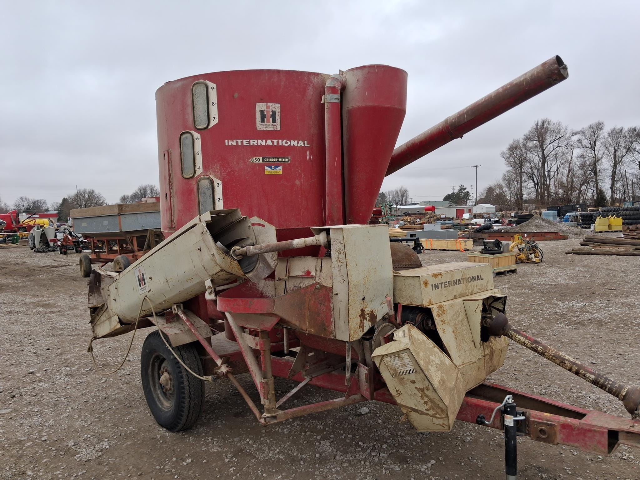 International Harvester 850 Equipment Image0