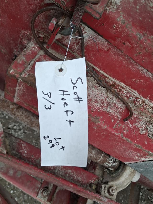 Image of International Harvester 850 equipment image 2