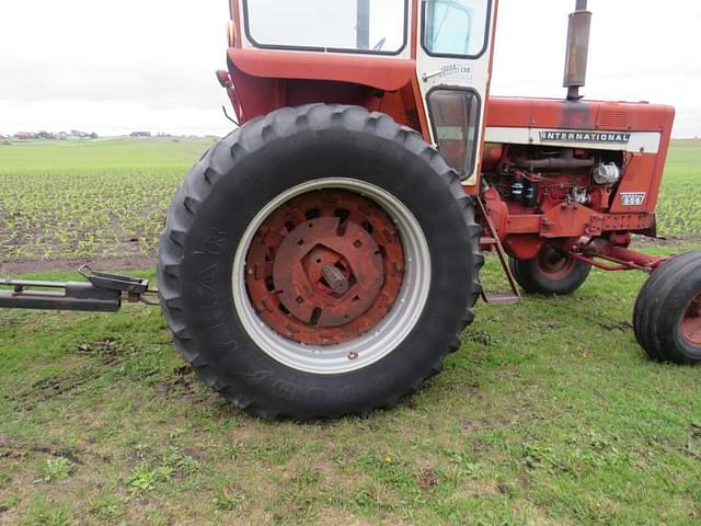 Image of International Harvester 856 equipment image 3