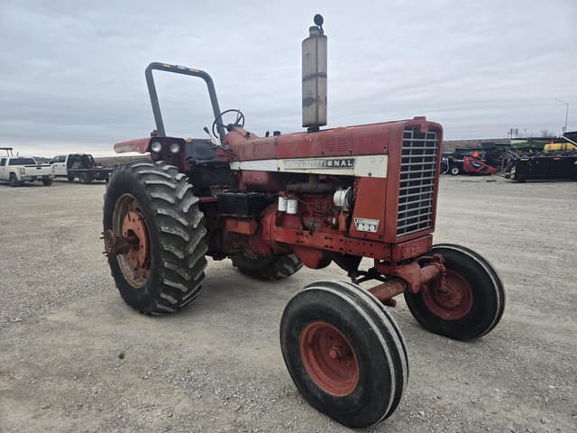 Image of International Harvester 856 equipment image 1