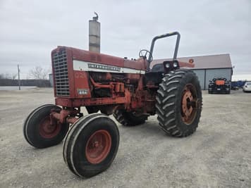 Main image International Harvester 856