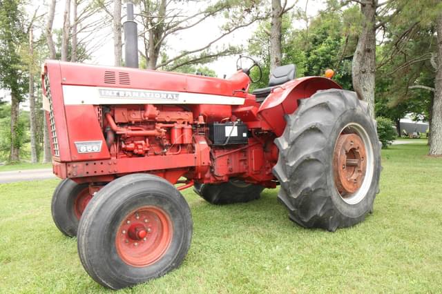 Image of International Harvester 856 equipment image 3