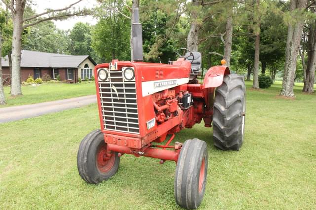 Image of International Harvester 856 equipment image 2