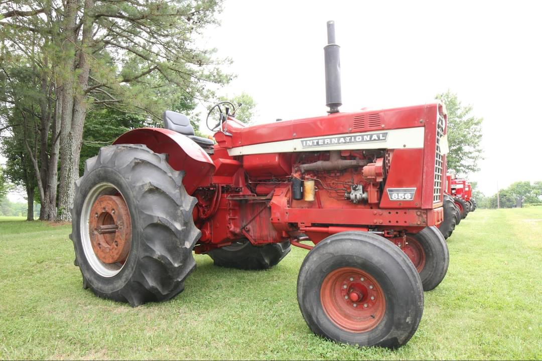 Image of International Harvester 856 Primary image
