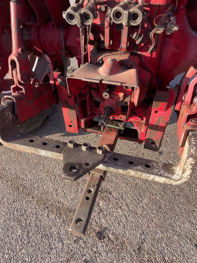 Image of International Harvester 856 equipment image 4