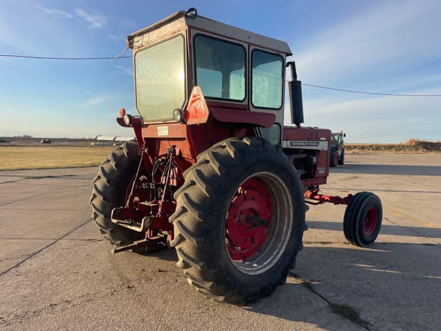 Image of International Harvester 856 equipment image 1