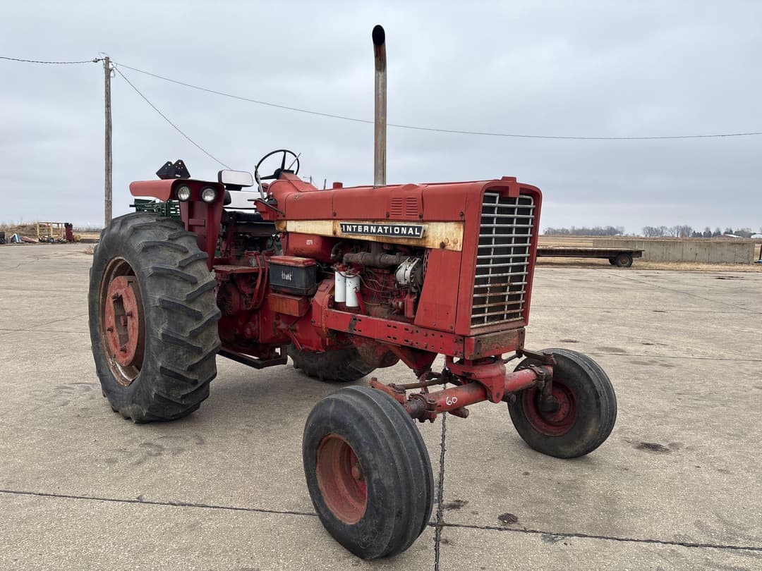 Image of International Harvester 856 Primary image