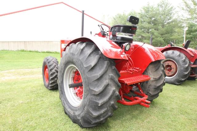 Image of International Harvester 856 equipment image 4