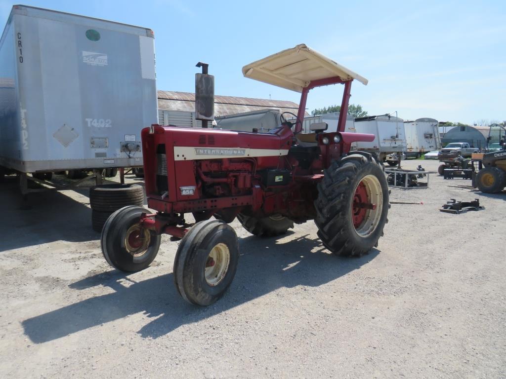 Image of International Harvester 856 Primary image