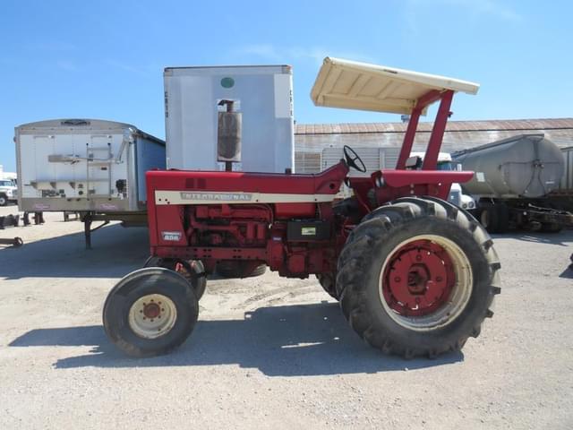 Image of International Harvester 856 equipment image 1