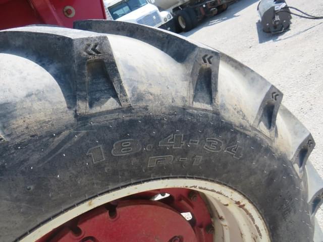 Image of International Harvester 856 equipment image 4