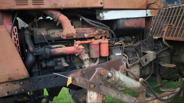 Image of International Harvester 856 equipment image 2