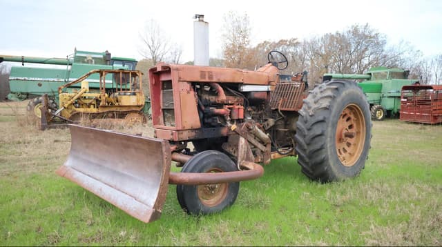 Image of International Harvester 856 equipment image 1