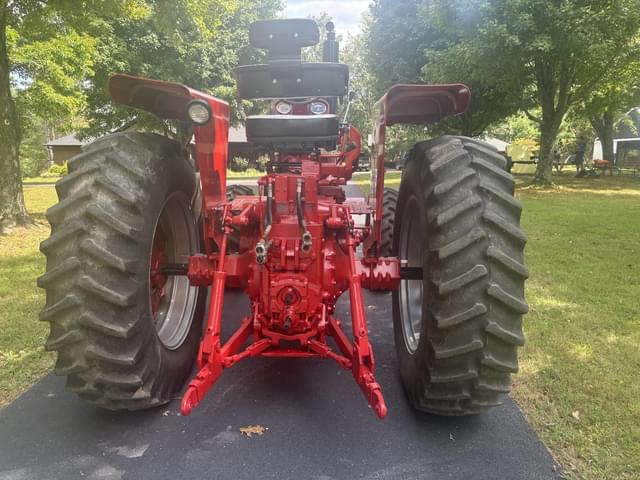 Image of International Harvester 856 equipment image 1