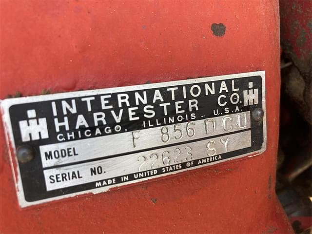 Image of International Harvester 856 equipment image 2