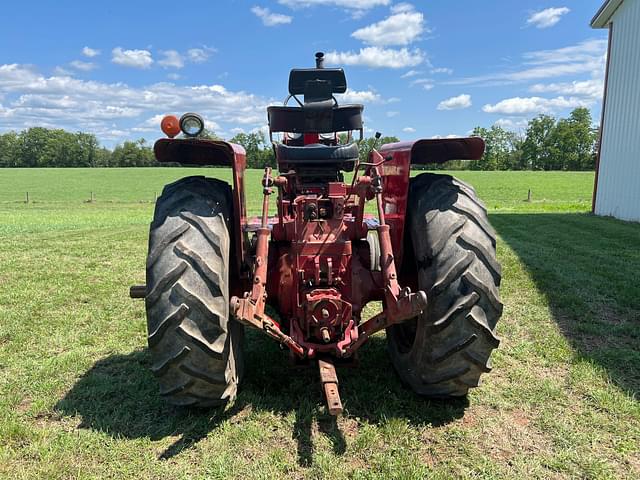 Image of International Harvester 856 equipment image 3